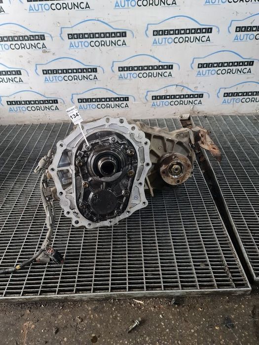 Cutie de Tranfer Grup Fata Nissan Navara D22 2.5 Diesel 1998 - 2004 133CP Manuala 5 ...