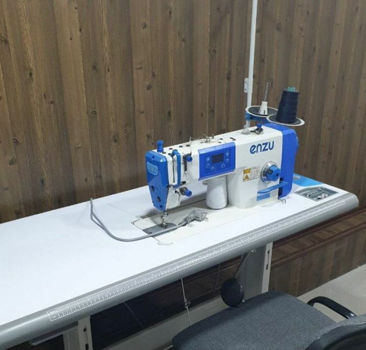 продаю швейную машинку и оверлок срочно