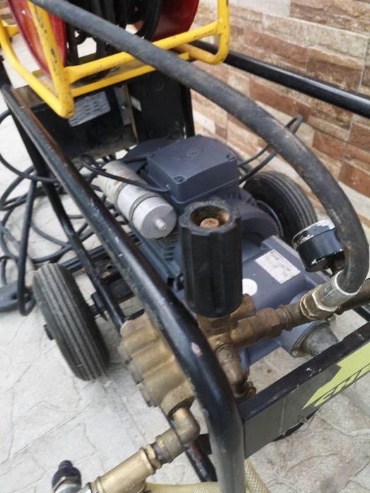 Rothenberger Машина за Отпушване 3kw220V 180bar на Канали Шахти Тръби