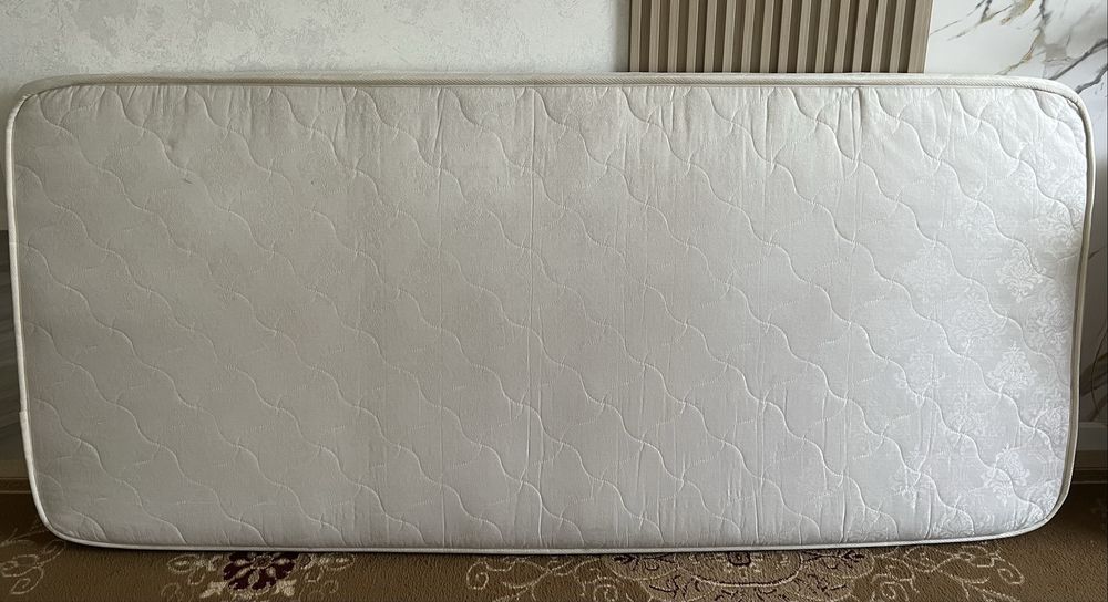 Продаи матрас в хорошем состоянии