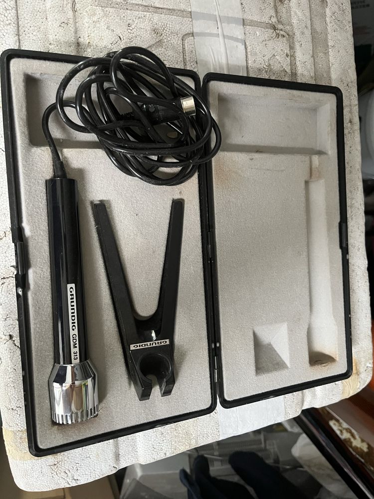 Microfon Grundig GDM 313