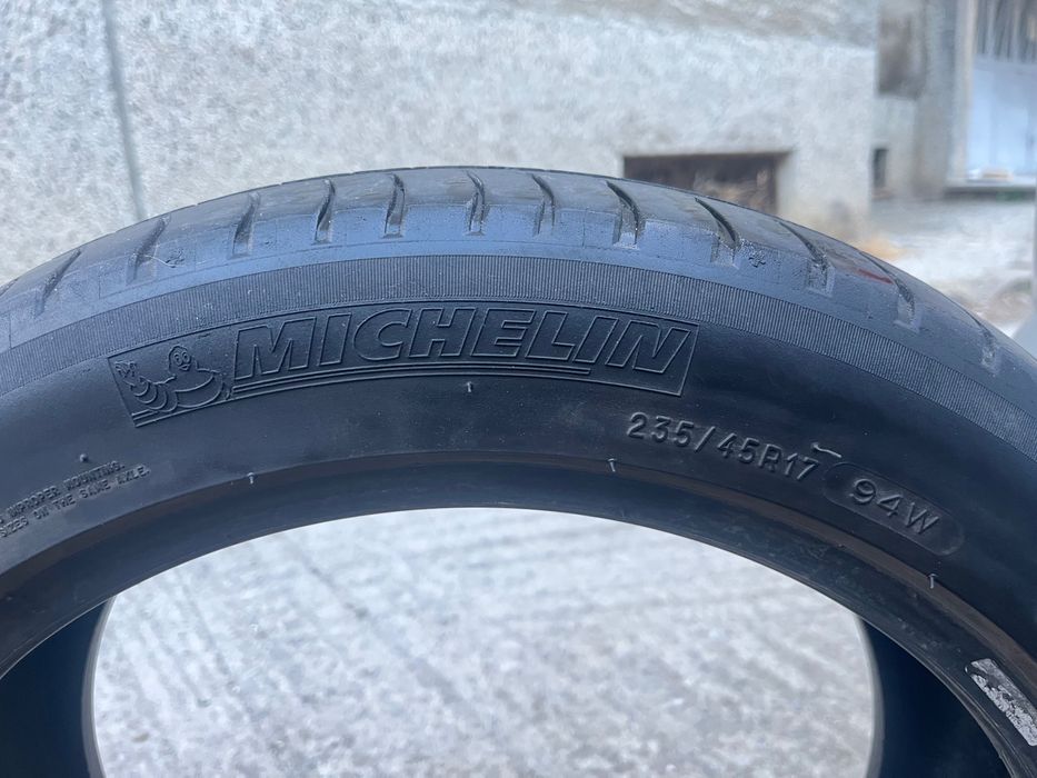 Michelin Primacy 3 235/45/17