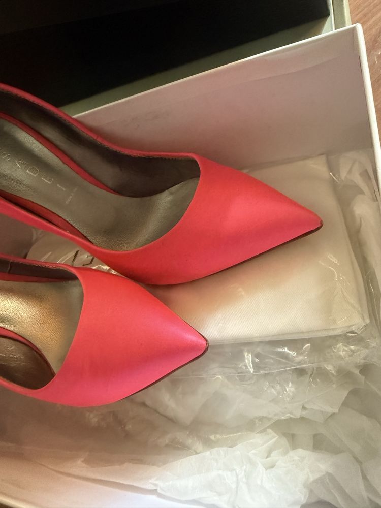 Разпродажба лични обувки 38 Casadei versace liljo
