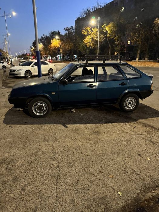 Vaz 2109 sotiladi