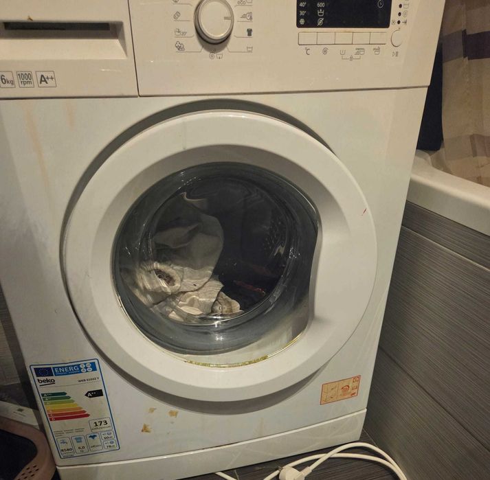 Vand Masina de spalat slim Masina de spalat rufe Slim Beko