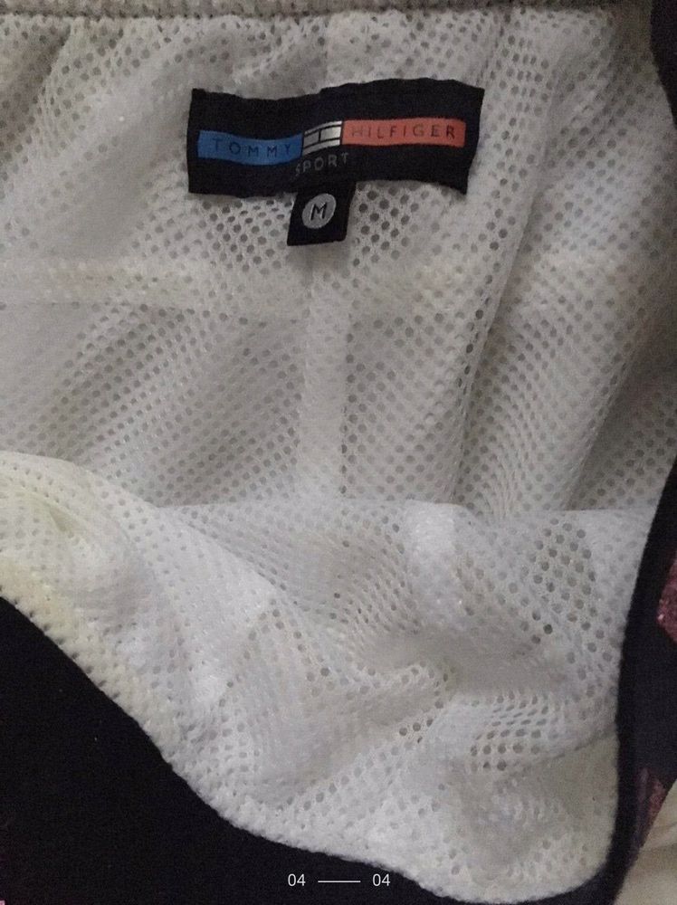 Nike/ Tommy Hilfiger. Pantaloni scurti dama