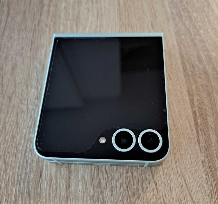 Смартфон Samsung Galaxy Z Flip6, 12GB RAM, 256GB, 5G, Mint