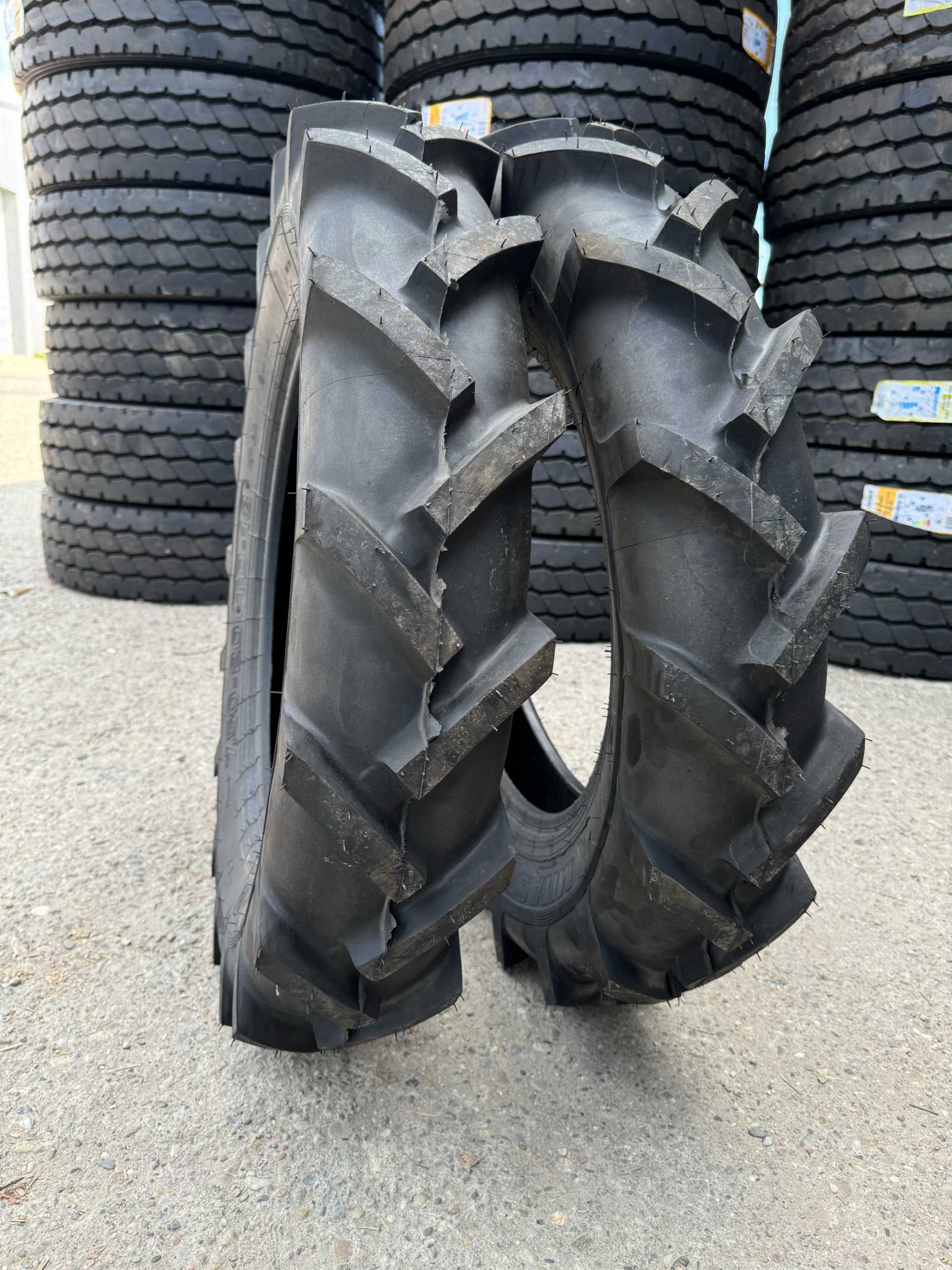 Marca MITAS de tractiune 7.50-20 cu 6 pliuri pentru U445