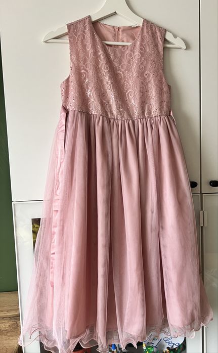 Празнична рокля 152 см