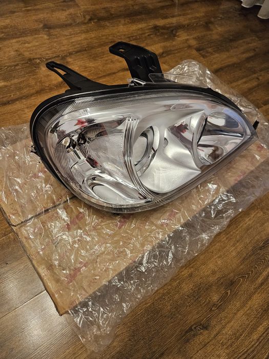 Far dreapta nou Mercedes ML (W163)