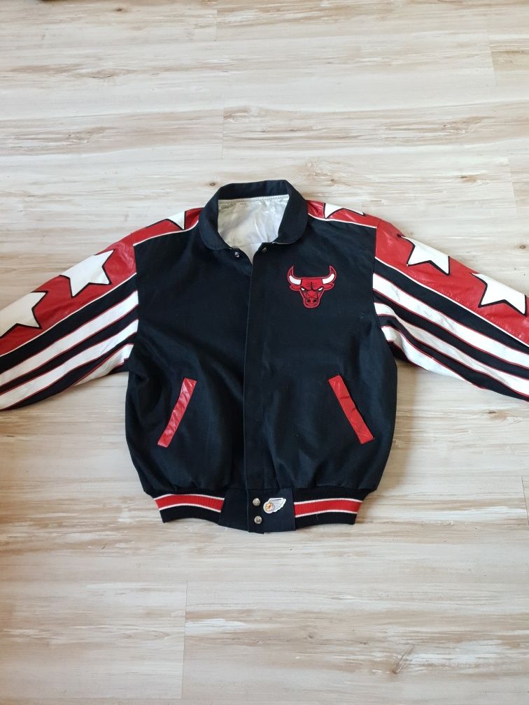 Оригинално мъжко яке Chicago Bulls NBA Disigned by Jeff Hamilton