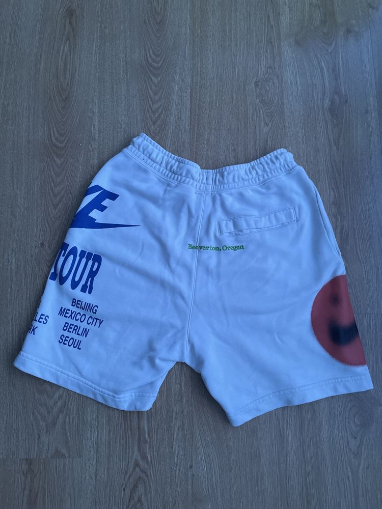 Къси панталони Nike world tour