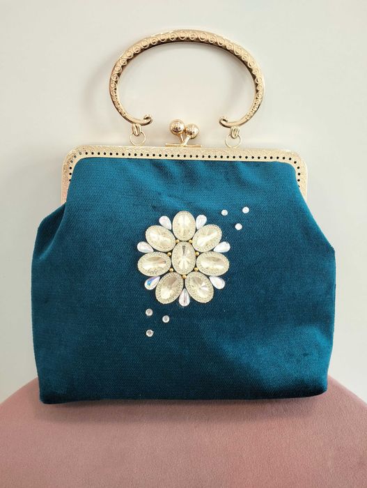 Нови,модерни,дамски чанти