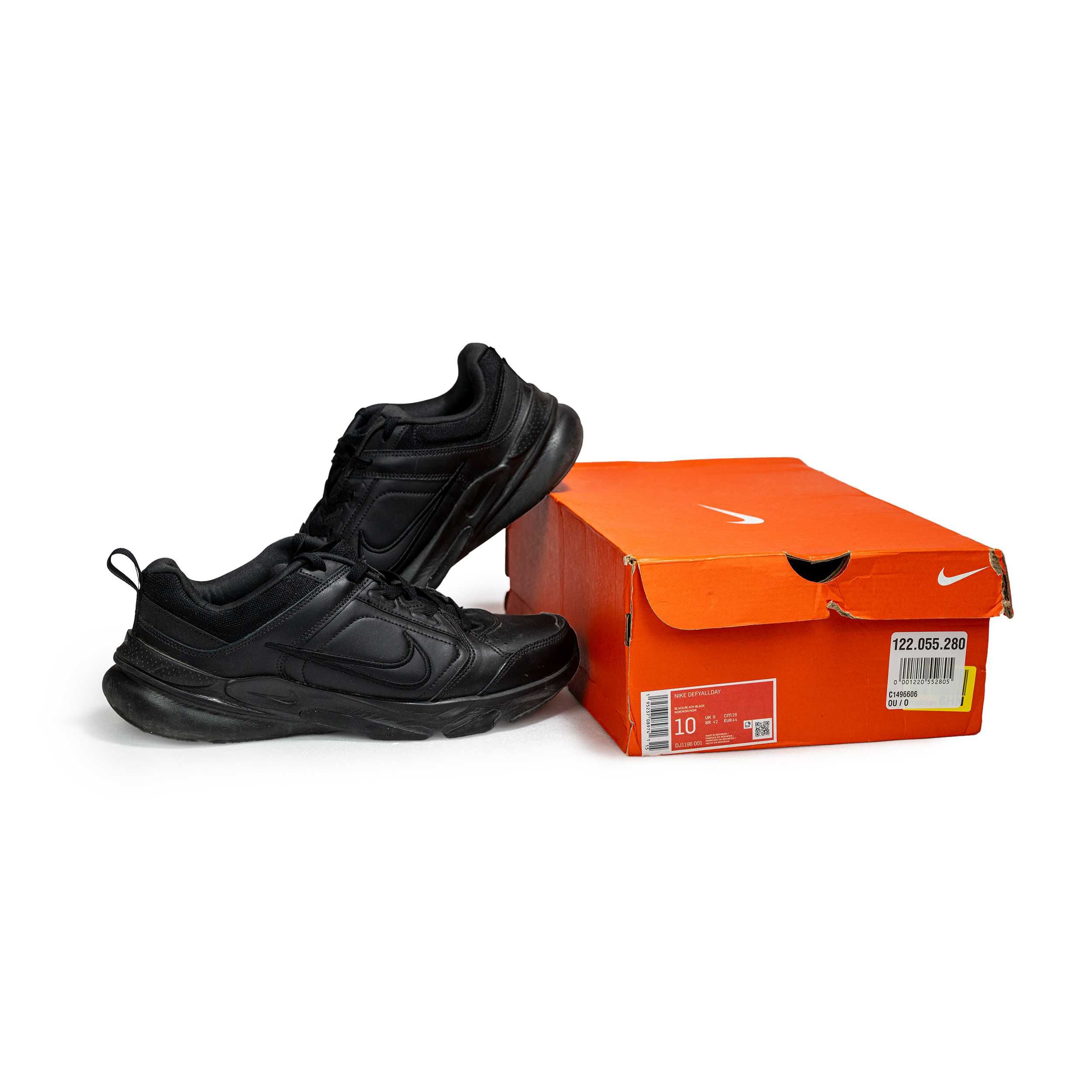 Nike Defy Sneakers