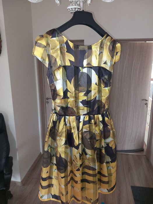 Официална рокля, на цветя