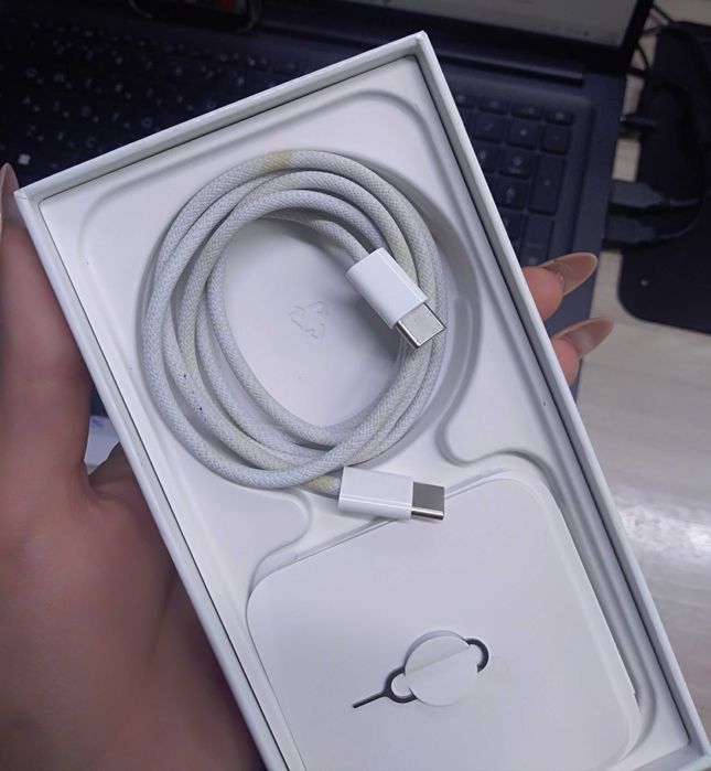 Продам iPhone 15 128gb