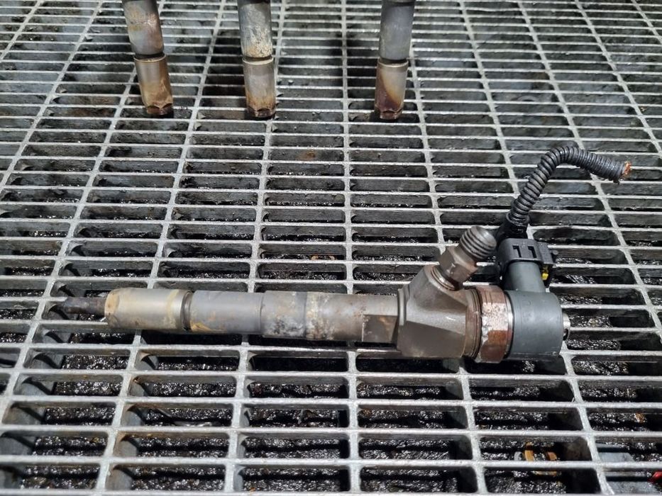 Injector Suzuki Vitara IV 1.6 D 2014 - 2018 120CP D16AA (1288) Diesel 0445110524