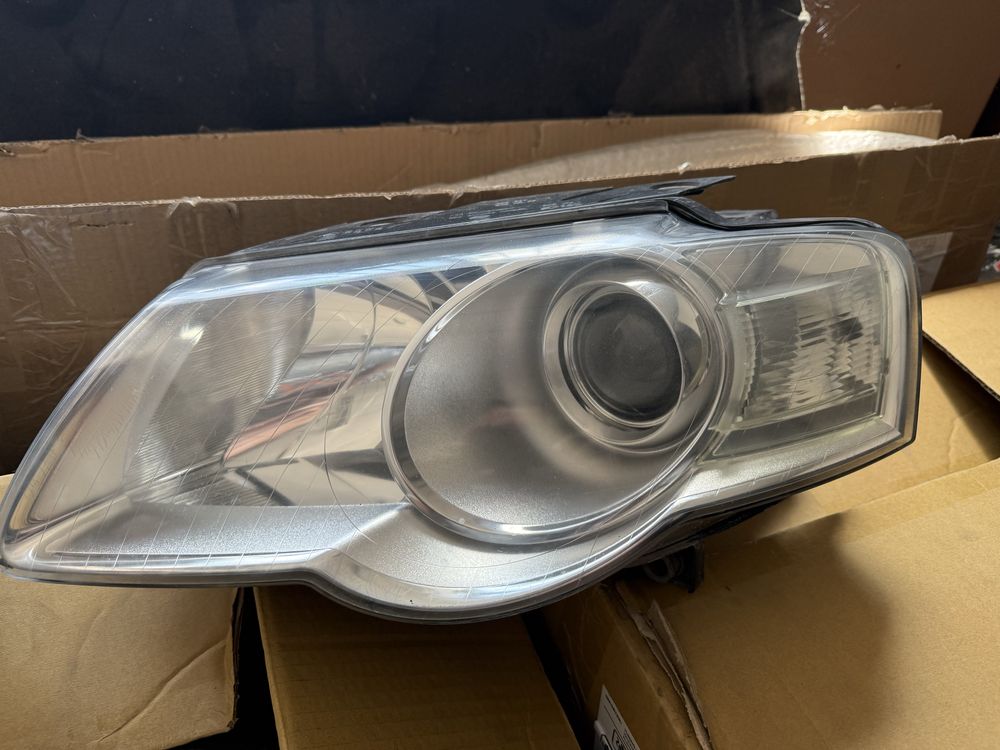Продавам фарове passat b6