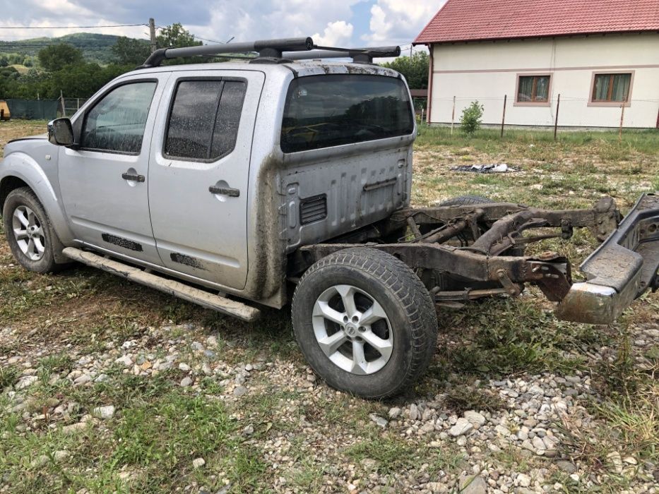 Dezmembrari Dezmembrez piese nissan navara 2500diesel euro 3 d 40