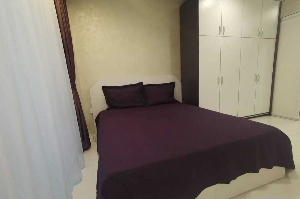 Дава се под наем Двустаен апартамент в Бургас, Център - 53 кв.м за 229.5 € - Снимка #4