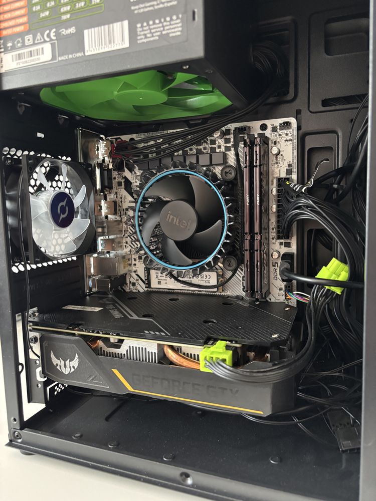 Pc gaming aqirys