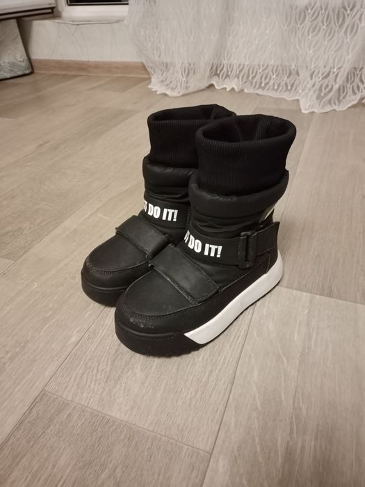 Детские зимние ботинки на девочку.