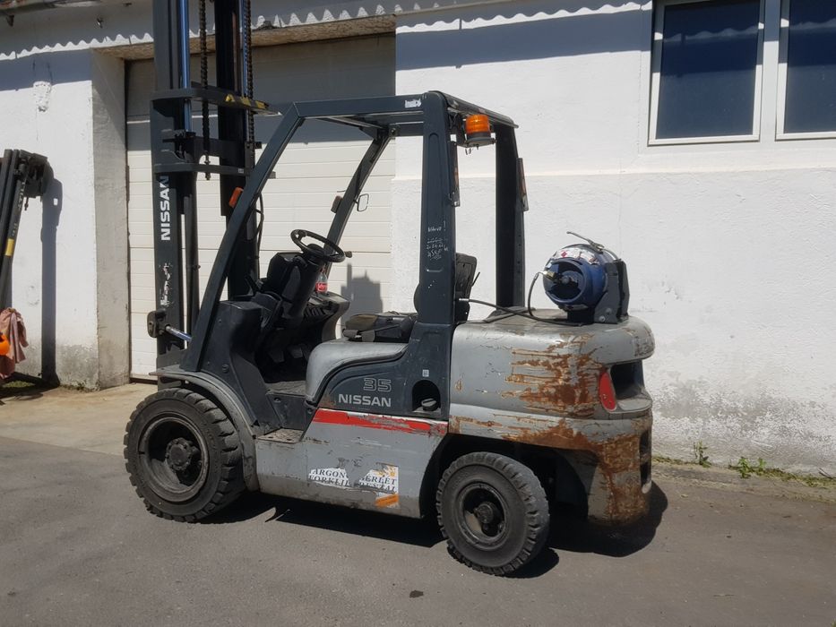 Stivuitor Nissan - Model UGL02A35 de 3.5 tone  - An 2006 - GPL