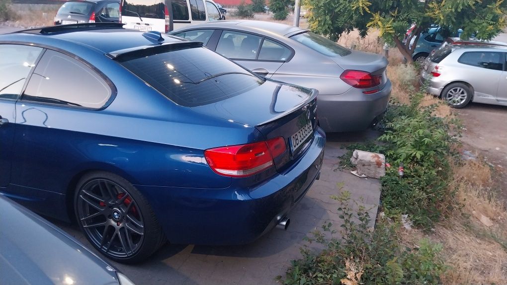 Сенник бмв Е92 BMW E92 спойлер стъкло