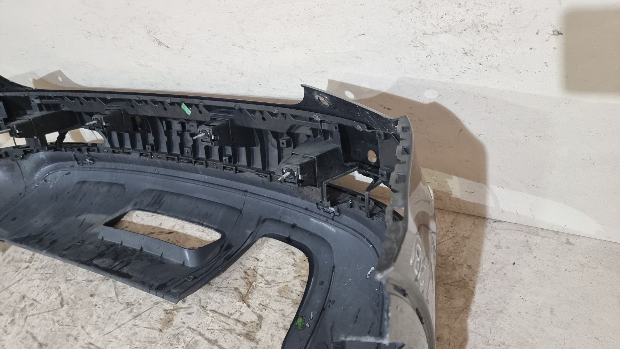 Bara spate Audi Q3, 2011, 2012, 2013, 2014, cod origine OE 8U0807511C