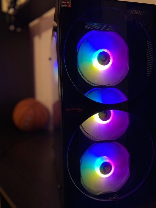 Продавам своя компьютер