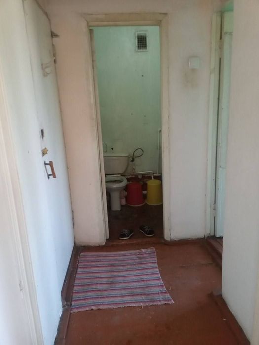 Срочна 2 хонали уй сотилади