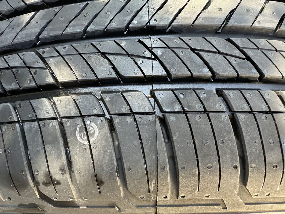 Продам 1 шину Kumho Crugen hp71