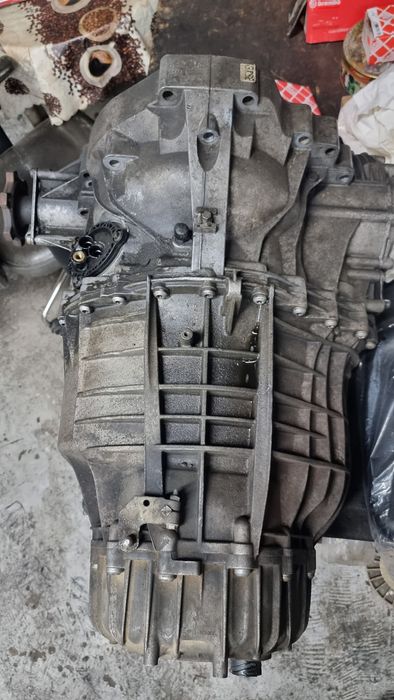 Мултитроник А4Б8 2.0  tdi