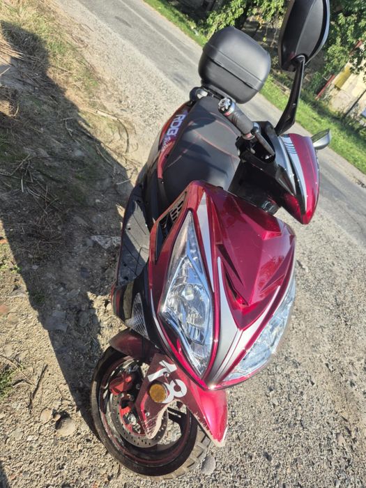 Scuter electric cumparat anyl asta