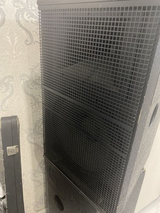 Продам колонки EV