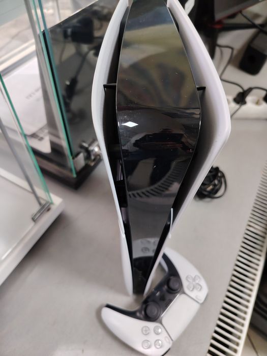 Ps 5 slim  digitall /1  Maneta