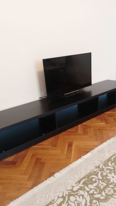 Продам тумбу под телевизор размеры длина 2 м, глубина 40, высоты 30