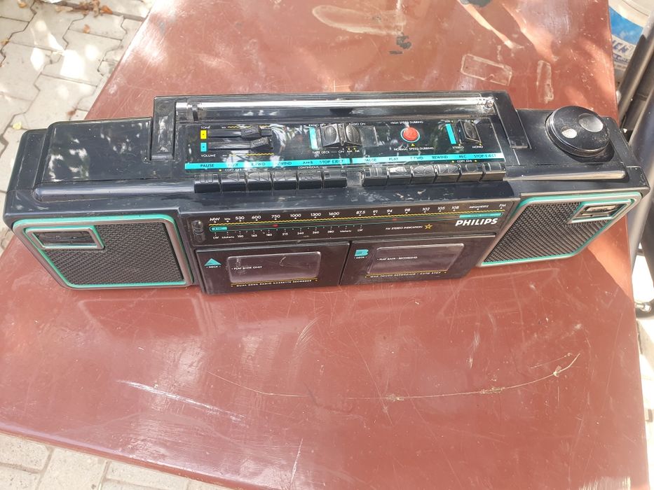 Philips dublu radio casetofon in stare de functionare.Made Austria