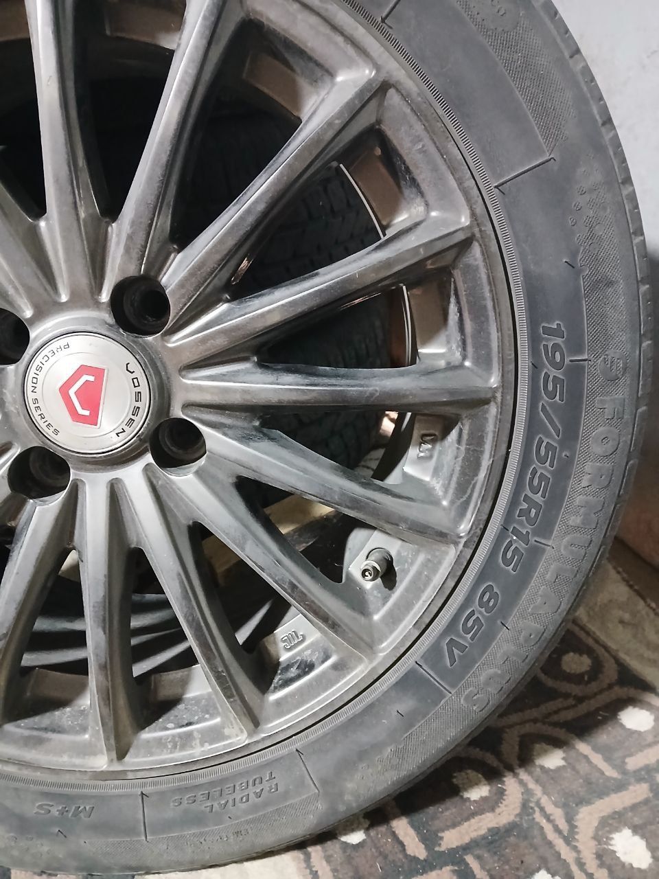 Продаются сака диски балоны R15