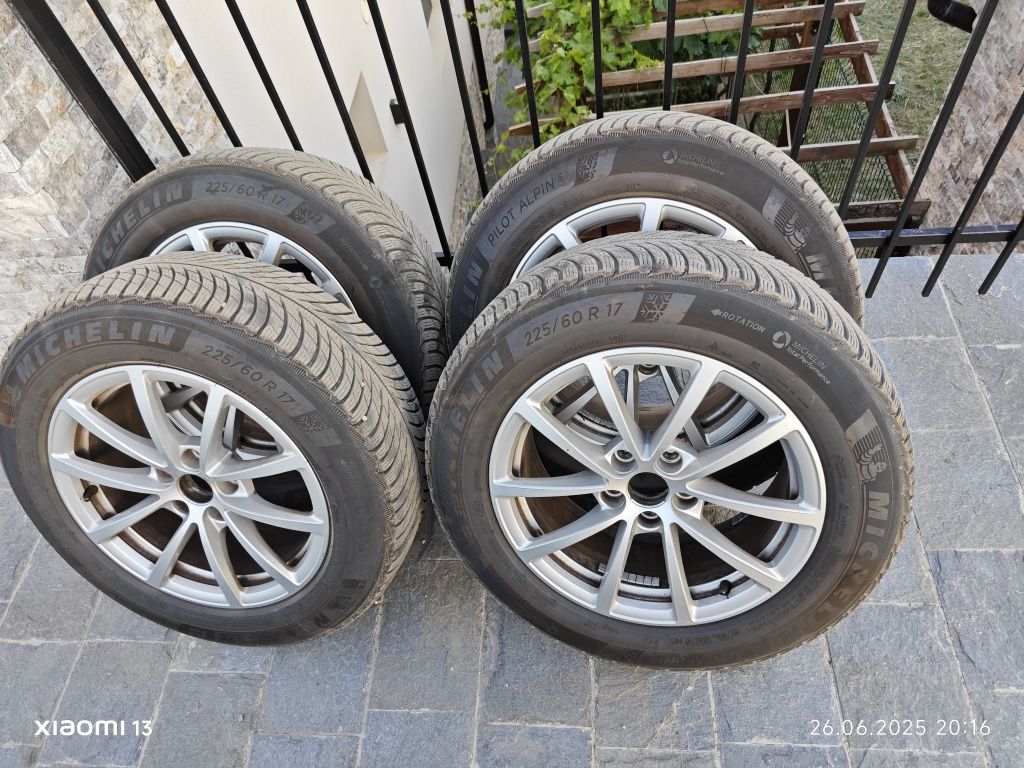 Джанти с гуми 17" оригинални на Ауди