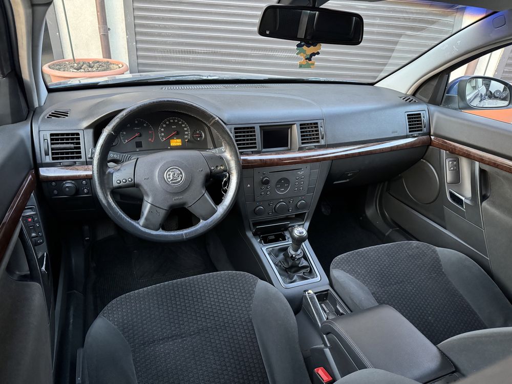 Vand Opel Vectra C  impecabil