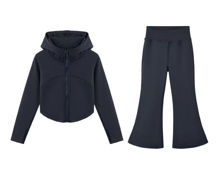 Спортивные костюмы для девочки