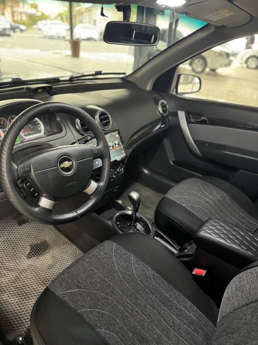 Nexia 3 avtomat 2022 yil kraska toza idyal holata