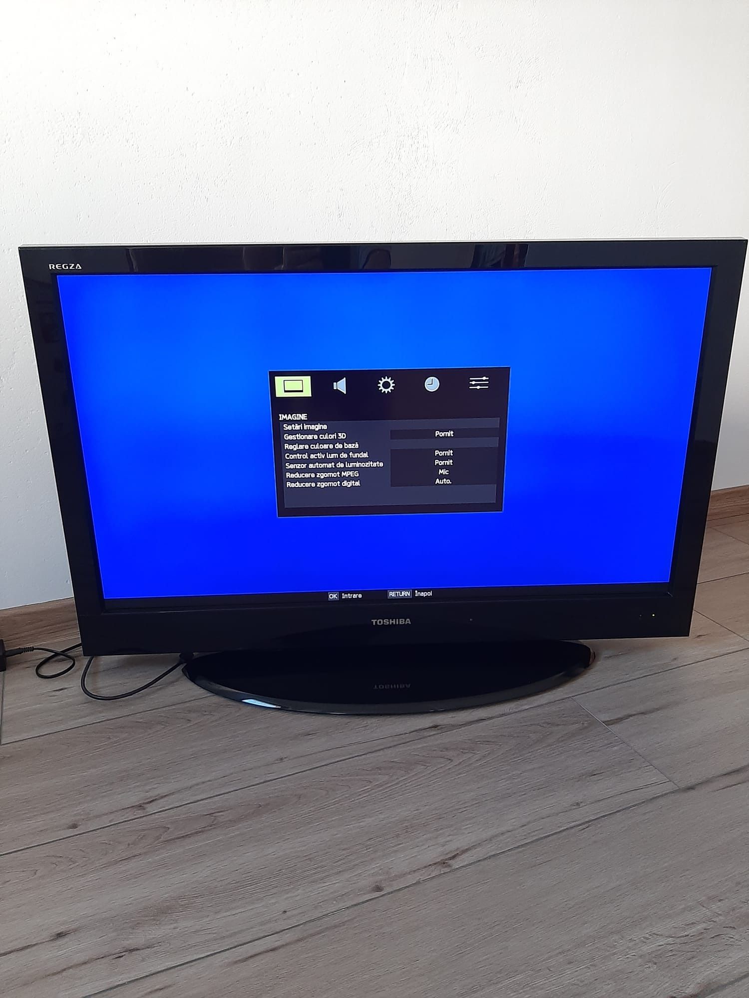 Vând televizor Toshiba, diagonală 102cm