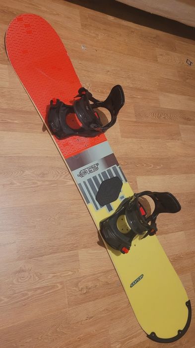 Placa snowboard BURTON 152 + legaturi STUF
