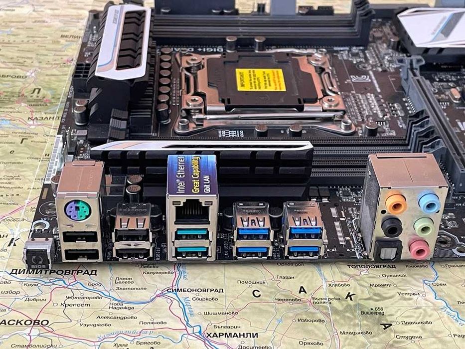 Asus X99-A/USB 3.1 с Intel Xeon E5-2630L V3 8C/16T и 128GB DDR4 RAM