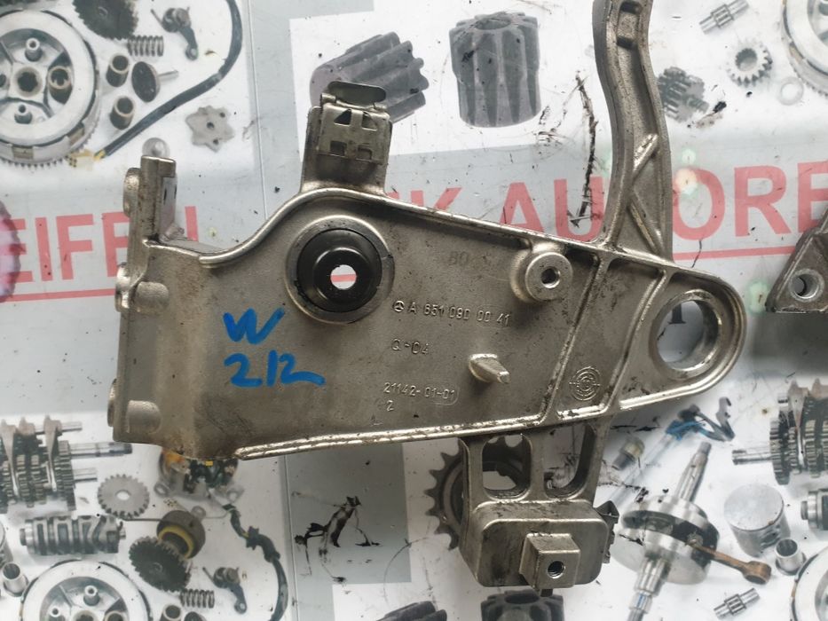 Suport accesorii motor 2.2 CDI mercedes e class w212