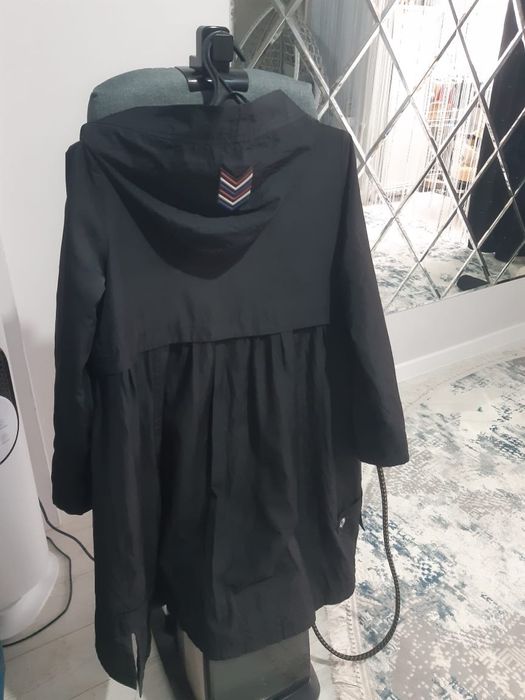 Продам плащ и пиджак.