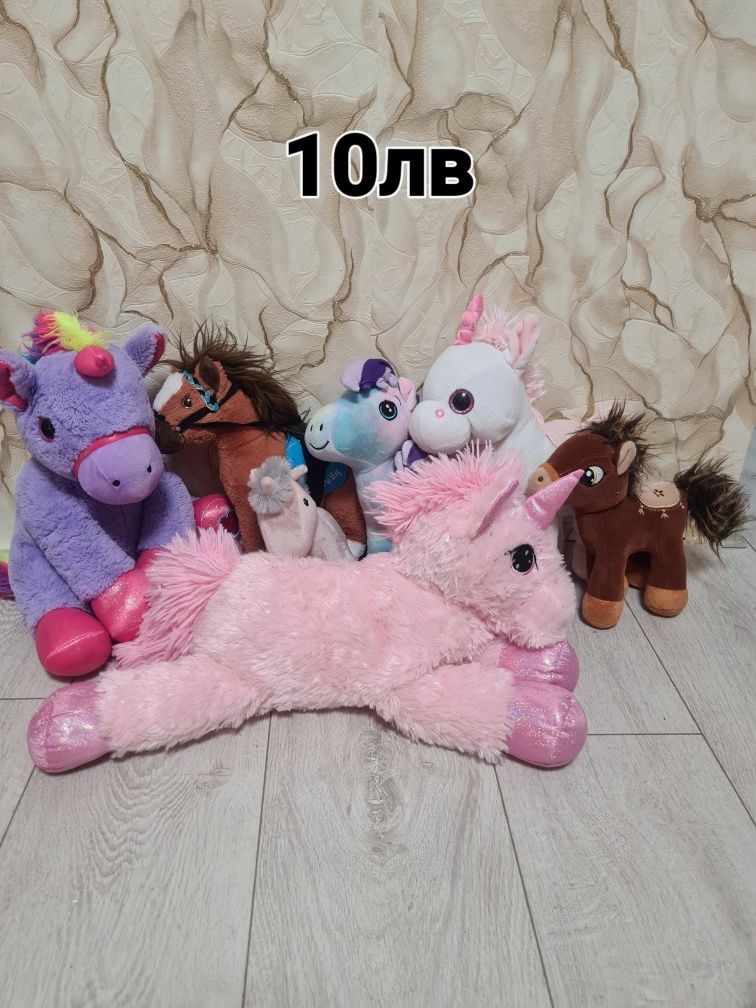 Плюшени играчки,топки,възглавнички
