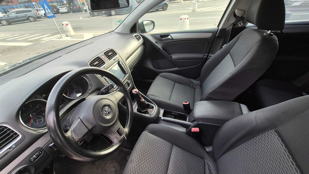 Volkswagen Golf 6, 1.6 MPI + Accesorii noi